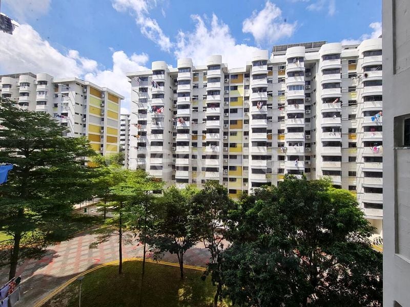 Common Room (HDB) for Rent in  327 Ang Mo Kio Avenue 3 - Image 6