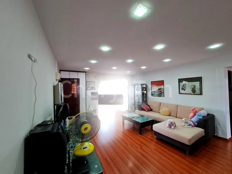 Common Room (HDB) for Rent in  327 Ang Mo Kio Avenue 3 - Image 2