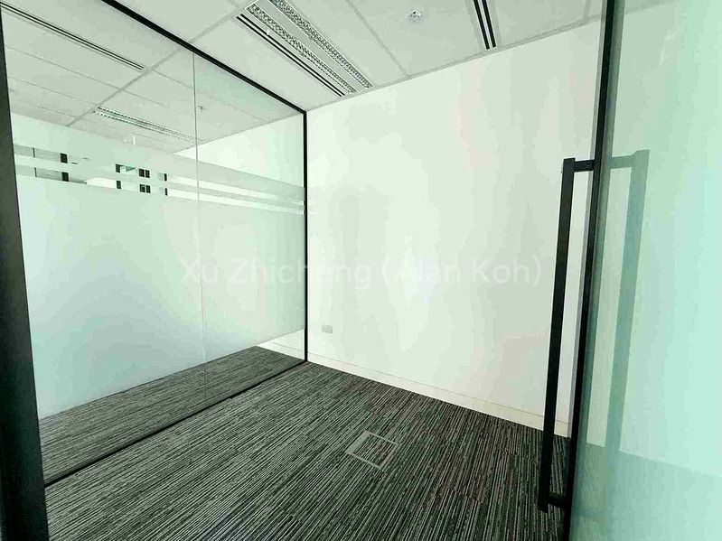 Office for Rent in UIC Building - Image 9