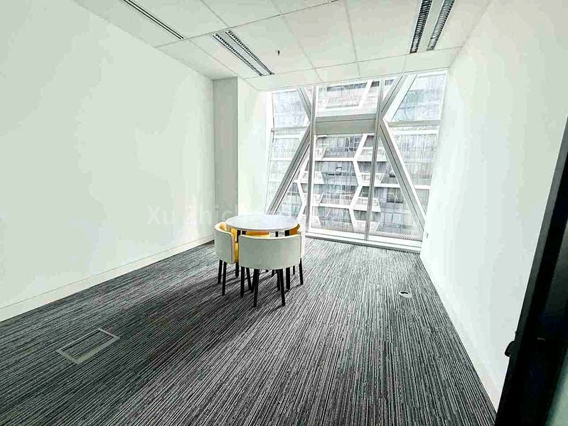Office for Rent in UIC Building - Image 5