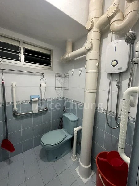Common Room (HDB) for Rent in  112 Ang Mo Kio Avenue 4 - Image 7