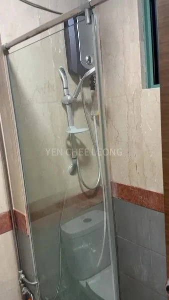 Master Room (Condo) for Rent in  Changi Court - Image 6