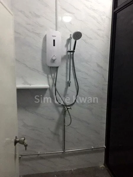 Room (Landed) for Rent in  1A Sing Joo Walk - Image 4
