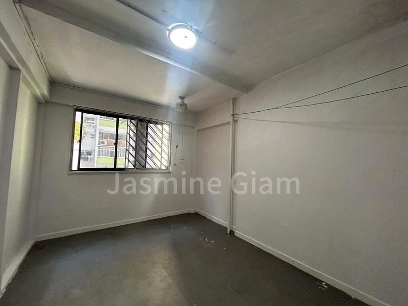 4 Room (4A) HDB for Rent in  605 Yishun Street 61 - Image 3