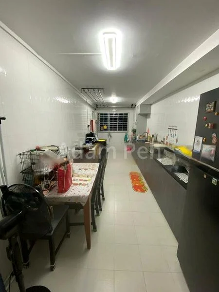 Master Room (HDB) for Rent in 316 Bukit Batok Street 32 - Image 4
