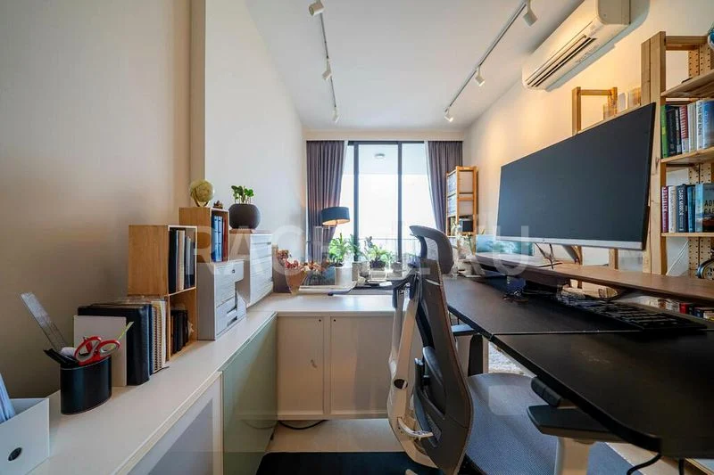 2 Bed Condo for Rent in The Crest - Image 10