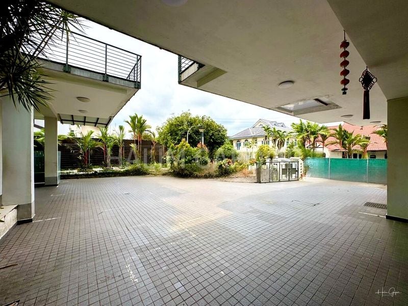 10 Bed Bungalow (Landed) for Sale in Regina Hill - Image 3