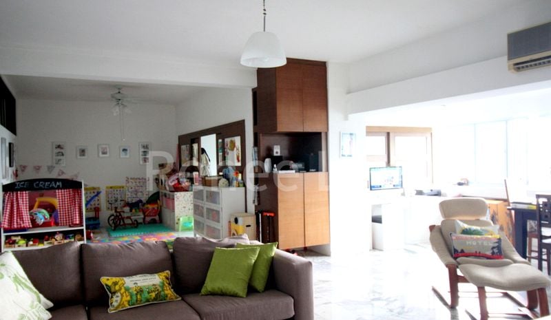 3 Bed Apartment (Condo) for Rent in  Townhouse Apartments - Image 2