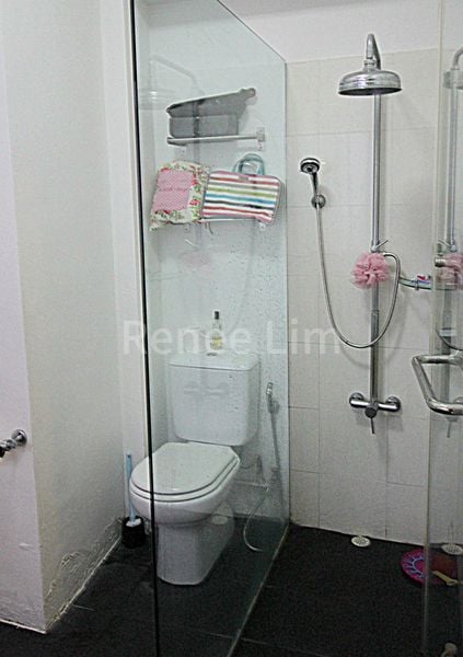 3 Bed Apartment (Condo) for Rent in  Townhouse Apartments - Image 9
