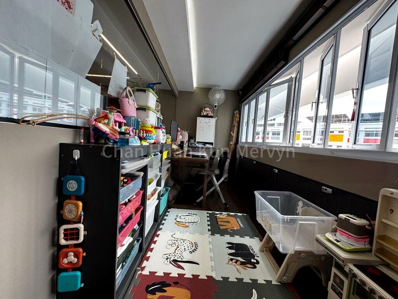 5 Room (5A) HDB for Sale in 847 Jurong West Street 81 - Image 7