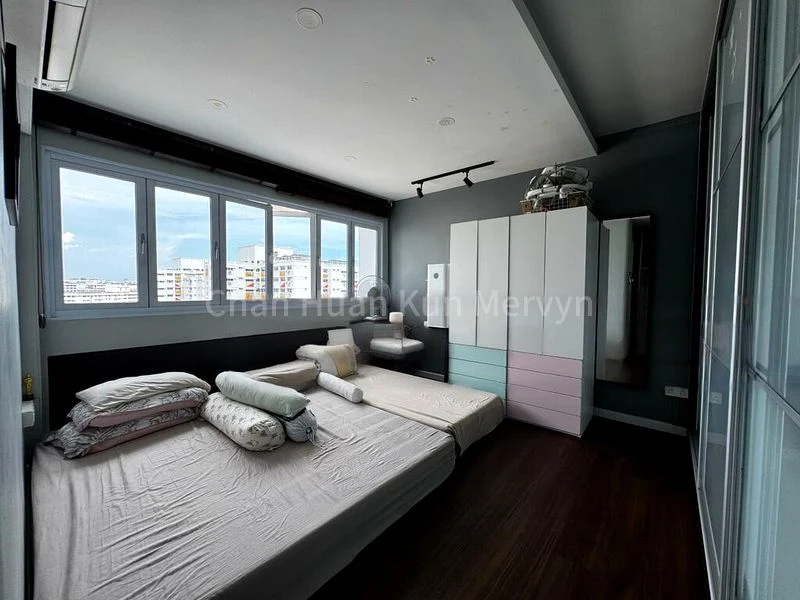 5 Room (5A) HDB for Sale in 847 Jurong West Street 81 - Image 4