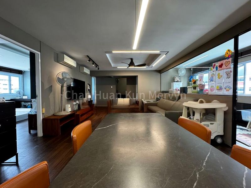 5 Room (5A) HDB for Sale in 847 Jurong West Street 81 - Image 1