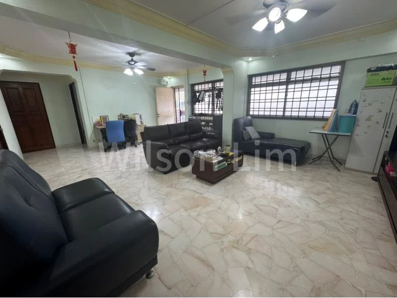 4 Room (4A) HDB for Sale in  758 Jurong West Street 74 - Image 2