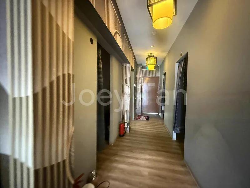 Shop / Shophouse for Sale: Shop house - Image 1