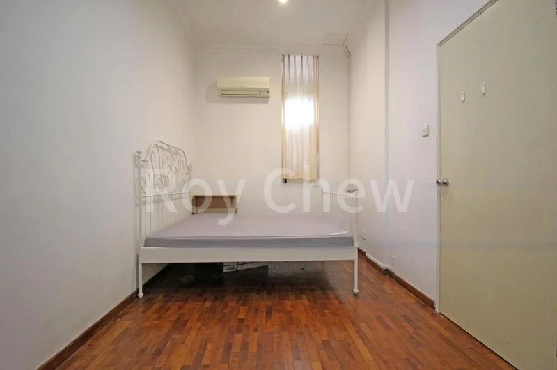 1 Bed Apartment (Condo) for Rent in  Mountbatten Lodge - Image 3