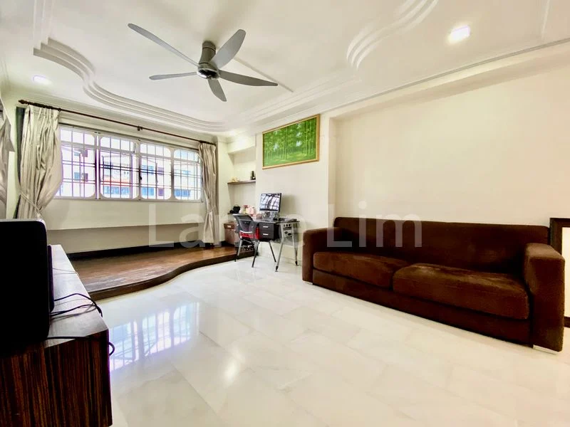 Maisonette HDB for Sale in  789 Woodlands Avenue 6 - Image 3