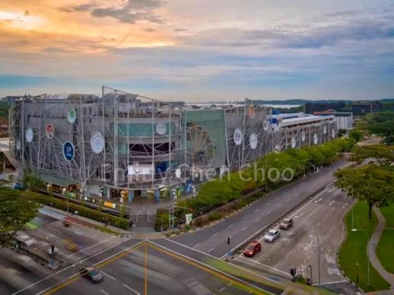 3 Bed Executive Condo for Sale in  Jalan Loyang Besar - Image 2