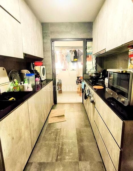 Premium HDB for Sale in  87 Dawson Road - Image 8