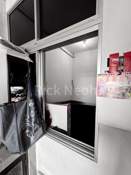 Common Room (HDB) for Rent in  161 Woodlands Street 13 - Image 3