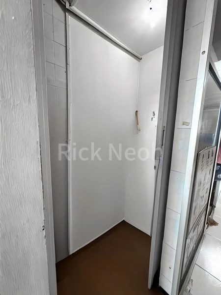 Common Room (HDB) for Rent in  161 Woodlands Street 13 - Image 1