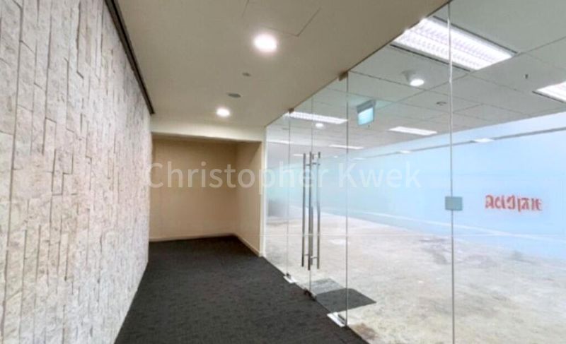 Office for Rent: United Square - Image 7