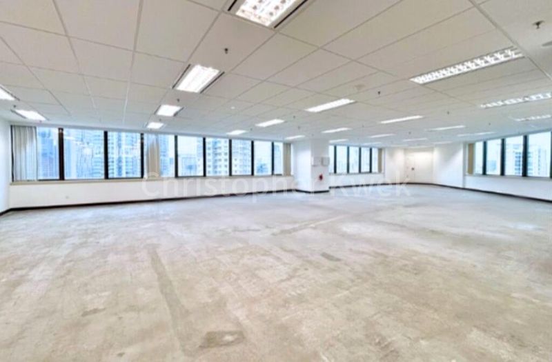 Office for Rent: United Square - Image 8