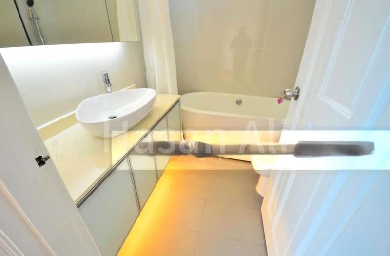 4 Bed Condo for Rent in  Spring Grove - Image 5