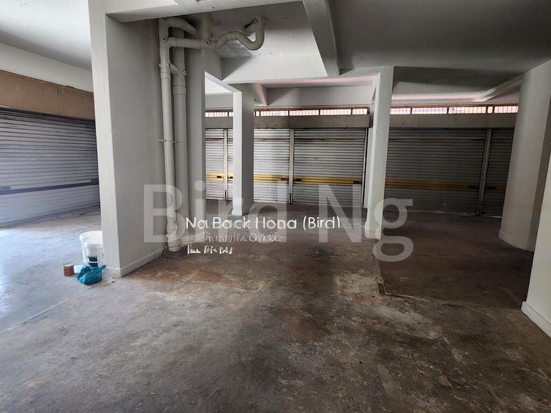 Shop / Shophouse for Rent: 683 Tessensohn Road - Image 2