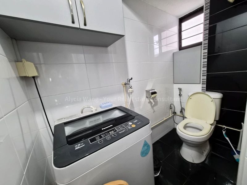 Common Room (HDB) for Rent in  1 Everton Park - Image 5