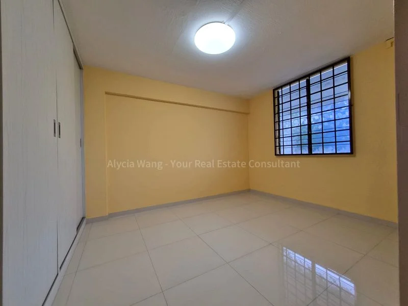 Common Room (HDB) for Rent in  1 Everton Park - Image 2