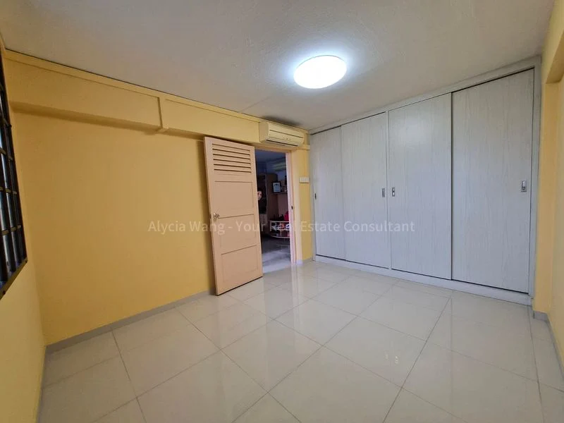 Common Room (HDB) for Rent in  1 Everton Park - Image 3