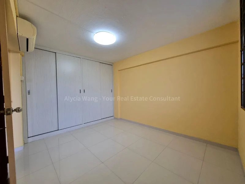 Common Room (HDB) for Rent in  1 Everton Park - Image 1