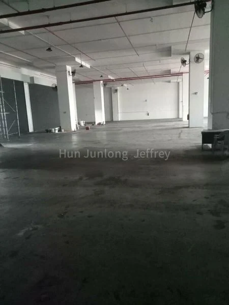 Factory / Workshop (B2) for Sale: Loyang Enterprise Building - Image 3