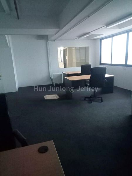 Factory / Workshop (B2) for Sale: Loyang Enterprise Building - Image 2