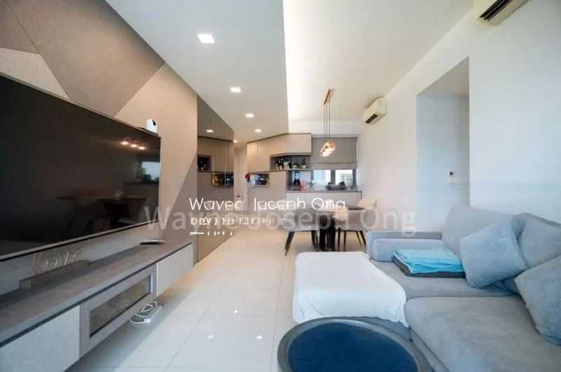 3 Bed Executive Condo for Sale in  The Topiary - Image 2