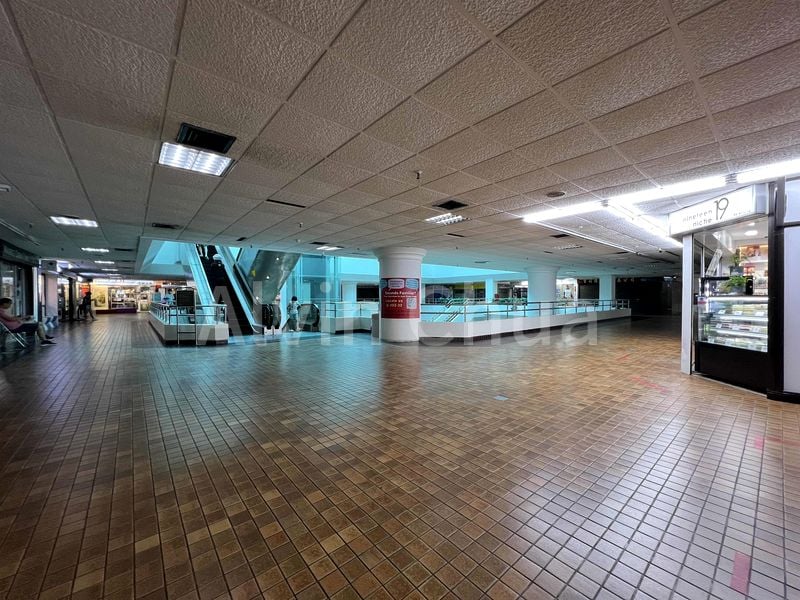 Mall Shop for Rent in Beauty World Centre - Image 9