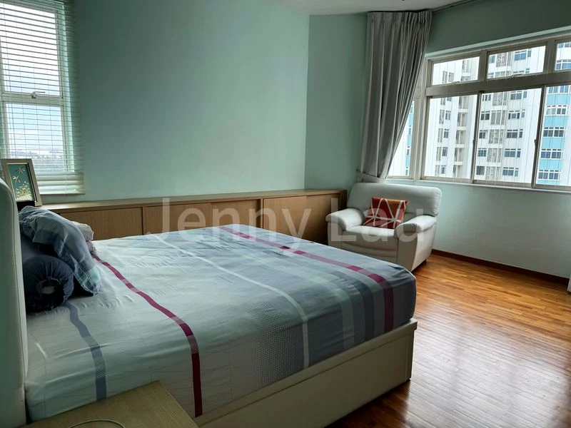 4+1 Bed Condo for Rent in The Waterside - Image 5