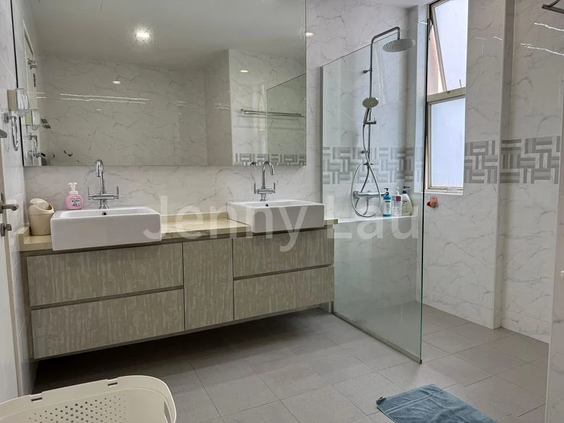 4+1 Bed Condo for Rent in The Waterside - Image 6