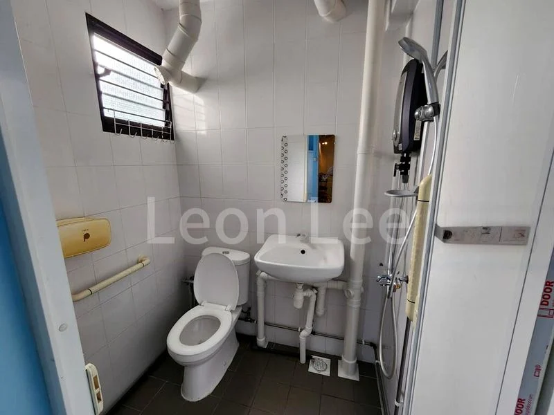 Master Room (HDB) for Rent in  374 Clementi Avenue 4 - Image 6