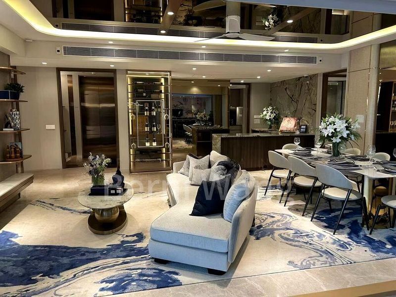 5 Bed Condo for Sale in Grand Dunman - Image 1
