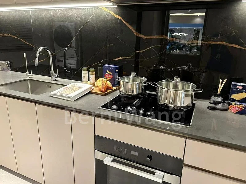5 Bed Condo for Sale in Grand Dunman - Image 3