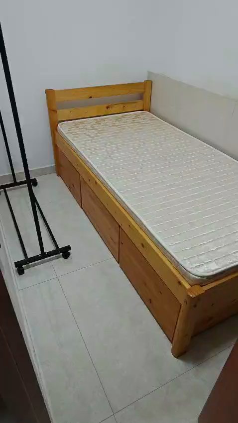 Common Room (HDB) for Rent in  129A Canberra Street - Image 6
