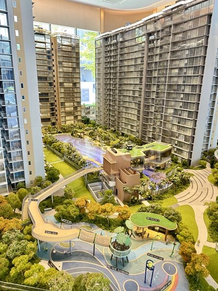 4 Bed Condo for Sale in Grand Dunman - Image 11