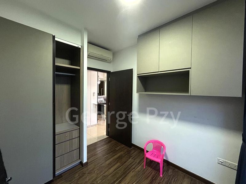 3 Bed Executive Condo for Rent in  The Brownstone - Image 9