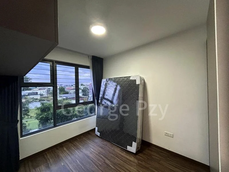 3 Bed Executive Condo for Rent in  The Brownstone - Image 12