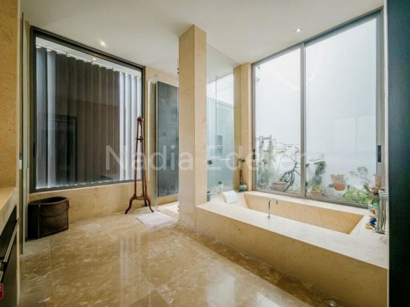 6 Bed Bungalow (Landed) for Sale in  Cove Grove - Image 9