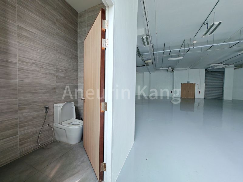 Light Industrial (B1) for Rent in  Interlocal Centre - Image 10