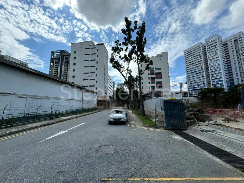 Light Industrial (B1) for Sale: Space 18 - Image 2