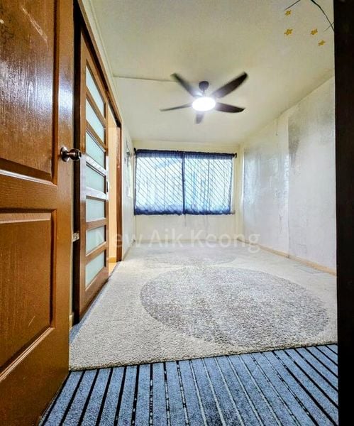 5 Room (5I) HDB for Sale in 438 Fajar Road - Image 6