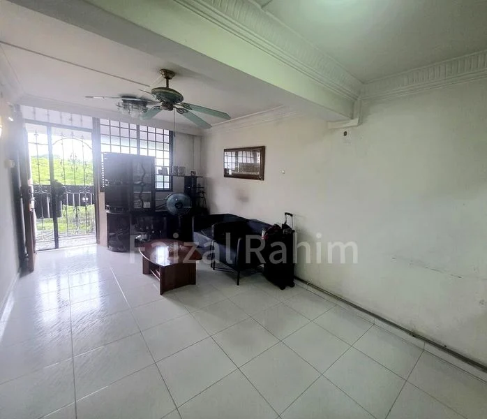 3 Room (3I) HDB for Sale in  33 Marine Crescent - Image 3